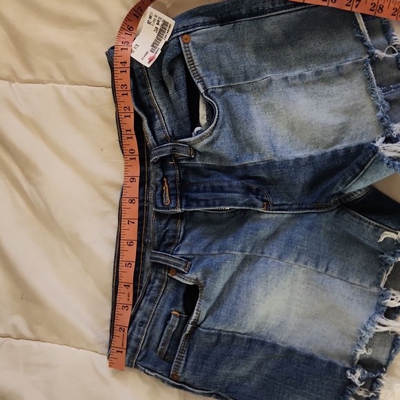 Jean shorts blanknyc size 28 - Picture 5 of 6